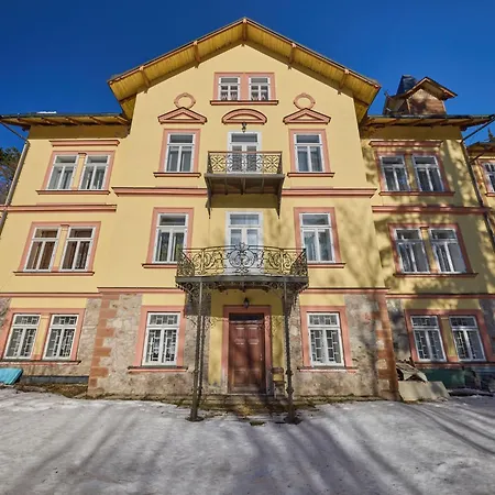Belvedere-8 By Interhome Apartman